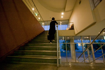 SFCの階段　オミクロン館内の階段