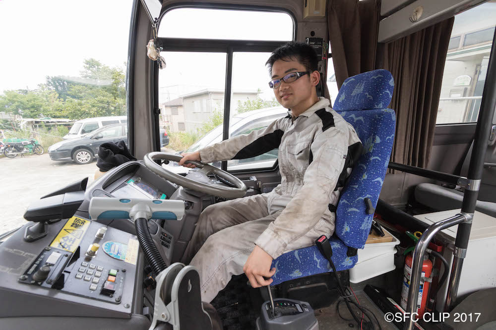 バスの購入には40万円、改造には約30万円がかかっているという。