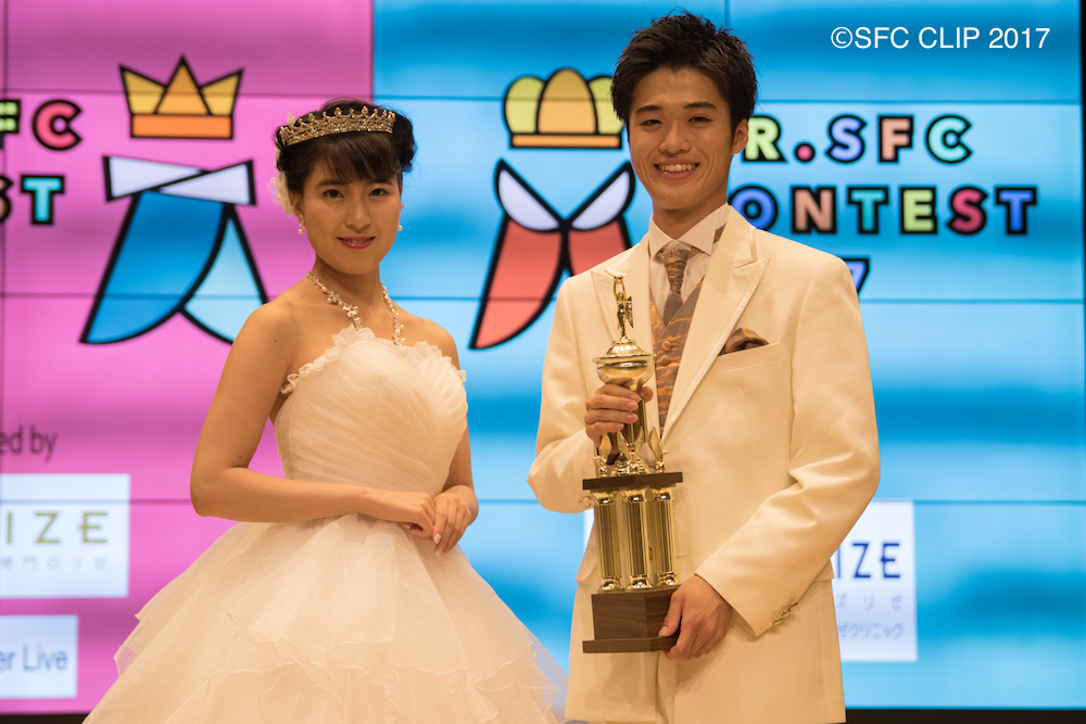 準グランプリを受賞した川口真実さんと深澤宏樹さん