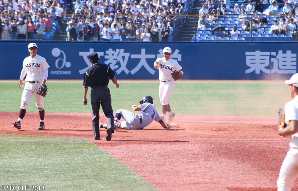 Keio’s #3, Kazuki Obara, slides into second base