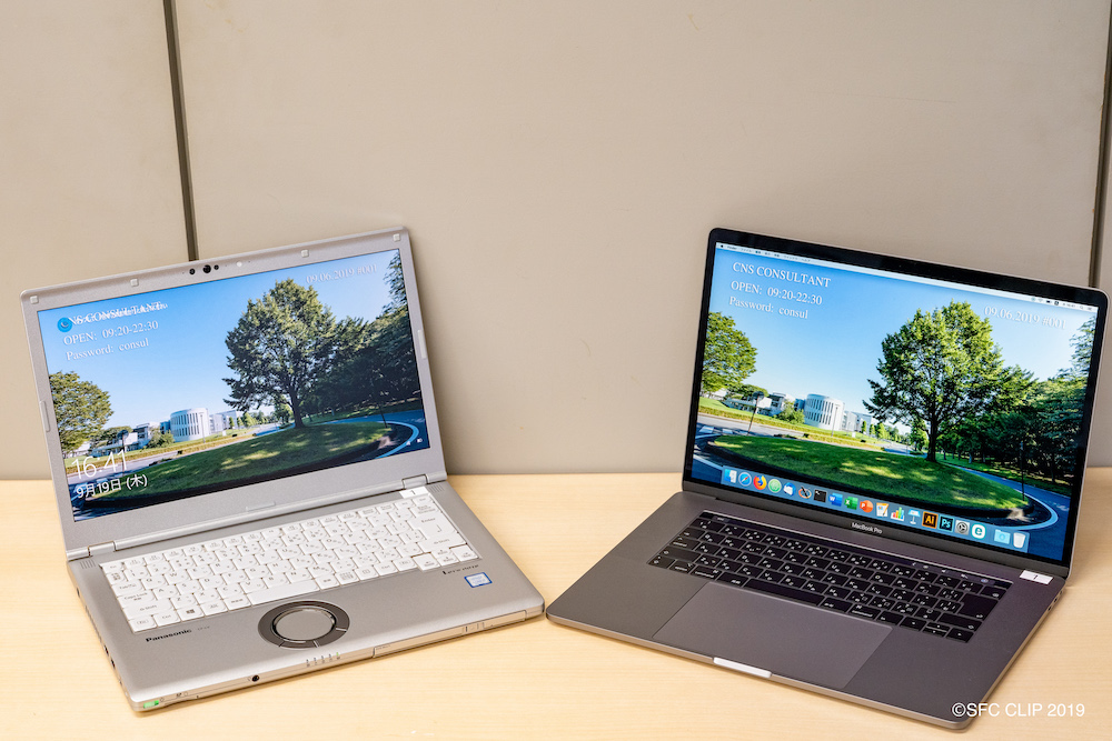左側がLet's note、右側がMacBook Pro